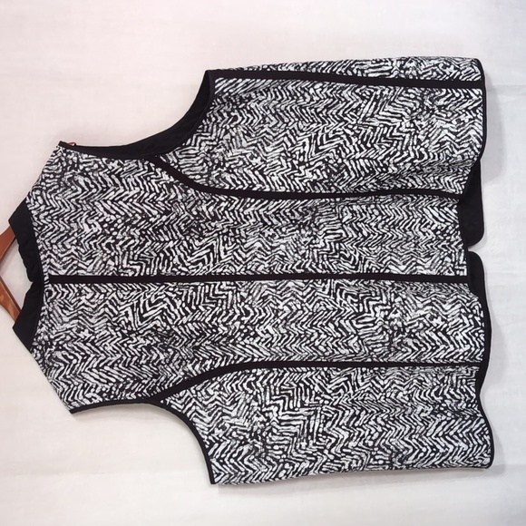 Handmade Quilted Reversible Zip Vest Black White Geometric Pattern Plus Size - Picture 3 of 7